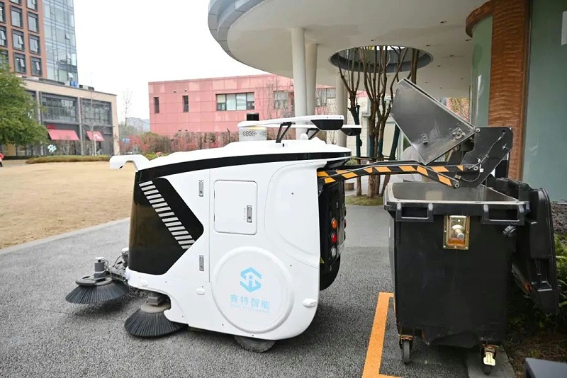 玉龍環保：AI+無人駕駛環衛試點6