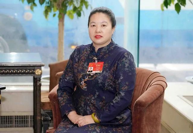 兩會代表朱桂艷