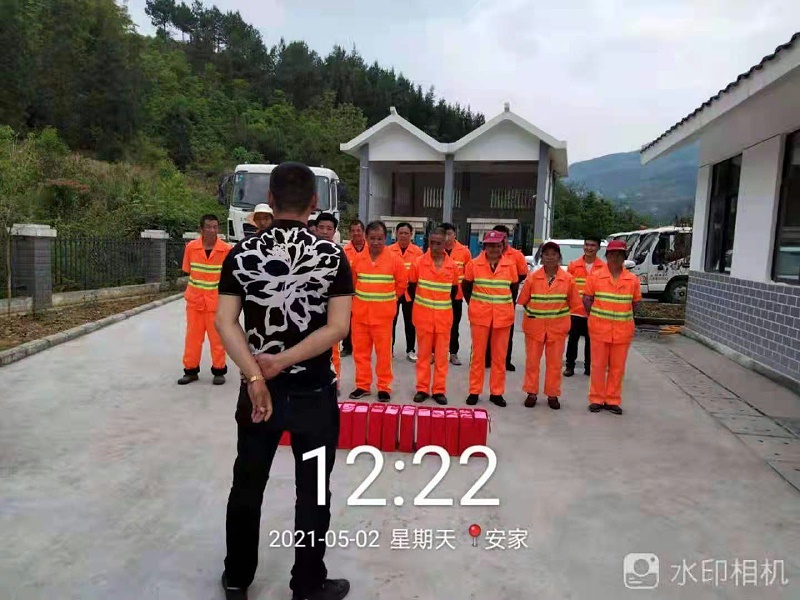 3玉龍環保-五一商家愛心慰問活動
